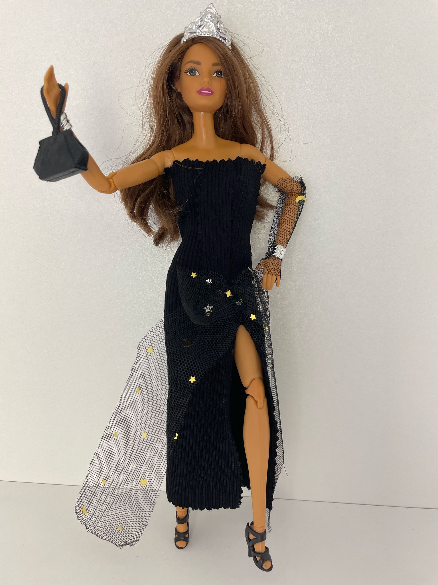 Fiyonk detaylı yırtmaçlı straplez uzun elbise - Slit long strapless dress with bow