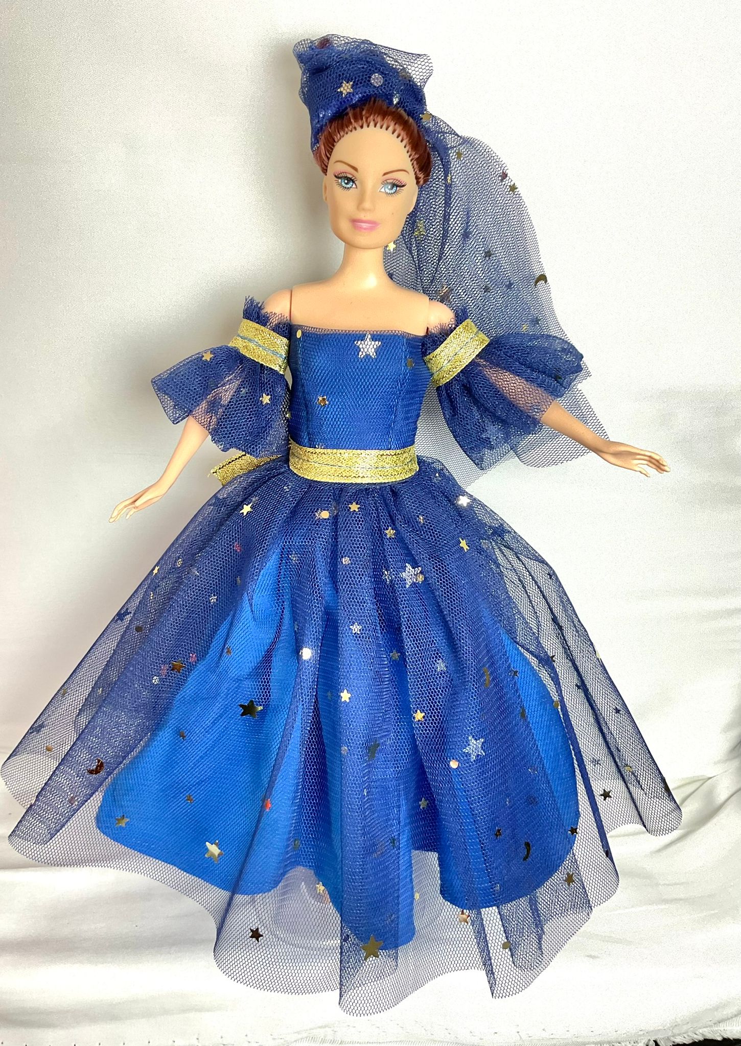 Mavi̇ Tül Detayli Kabarik Prenses Elbi̇sesi̇