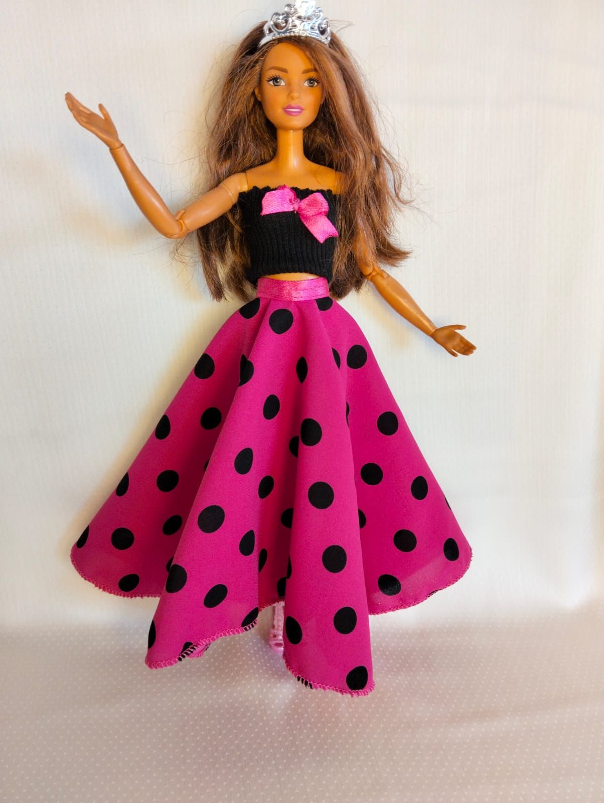 PEMBE PUANTİYELİ ETEK - BLUZ TAKIM OYUNCAK BEBEK KIYAFETİ  Pink spotted skirt and strapless blouse