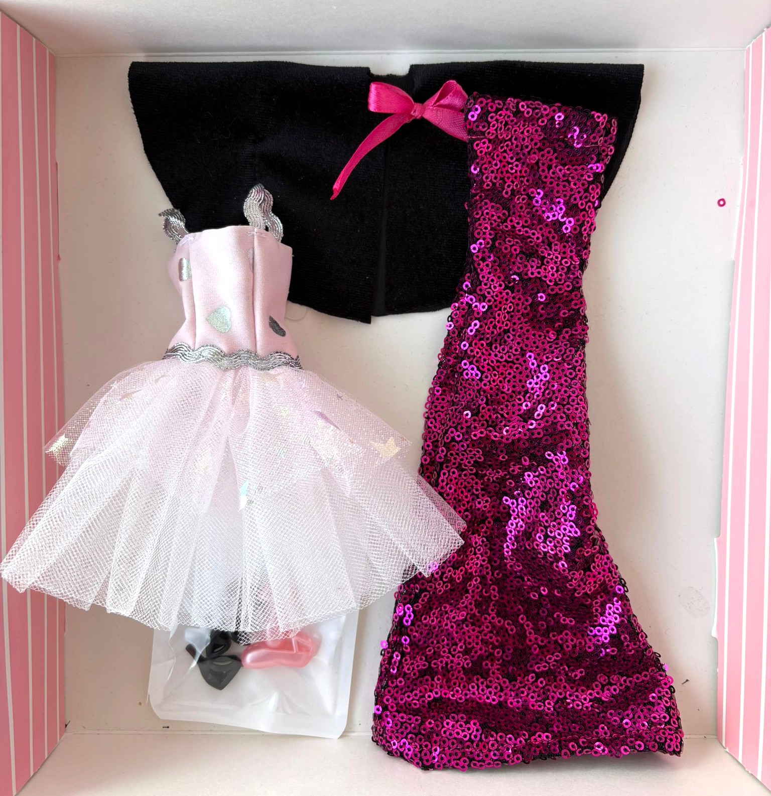 Mia Oyuncak Bebek Pembe Payet Detaylı 2’li Set